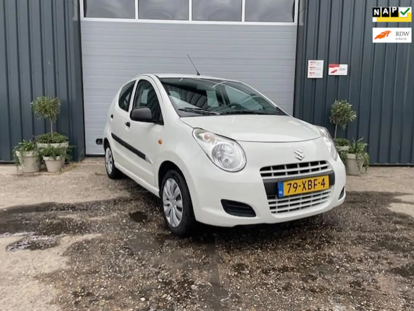 Suzuki Alto 1.0 Comfort Plus Wit - 1