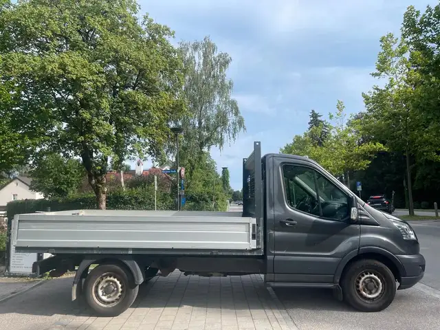 Ford Transit view 5
