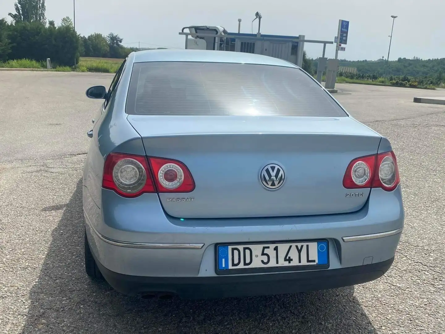 Volkswagen Passat 2.0 tdi Comfortline dsg dpf Srebrny - 2