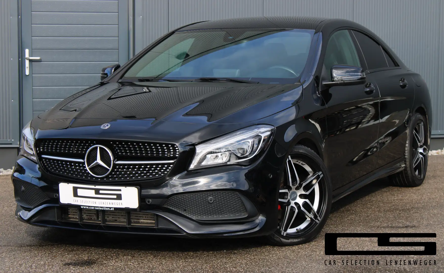Mercedes-Benz CLA 200 CLA 200 AMG*Night*Panoramadach*LED* Schwarz - 1