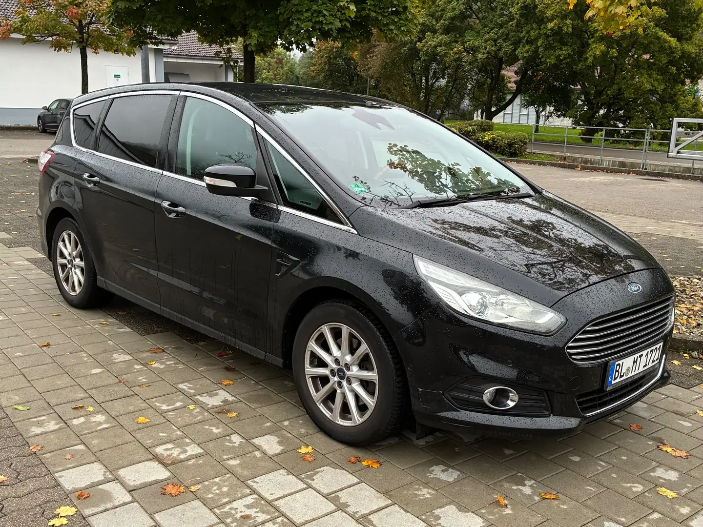 Ford S-Max S-Max 2.0 TDCi Aut. Titanium Schwarz - 1