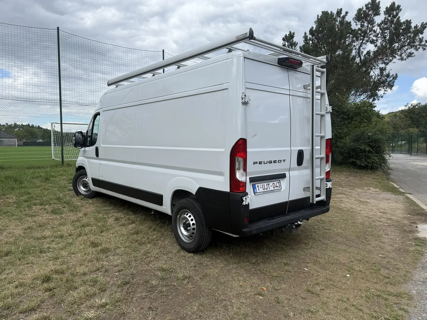 Peugeot Boxer 2.2 BlueHDi L2H2 Pro S/S utilitaire Wit - 2