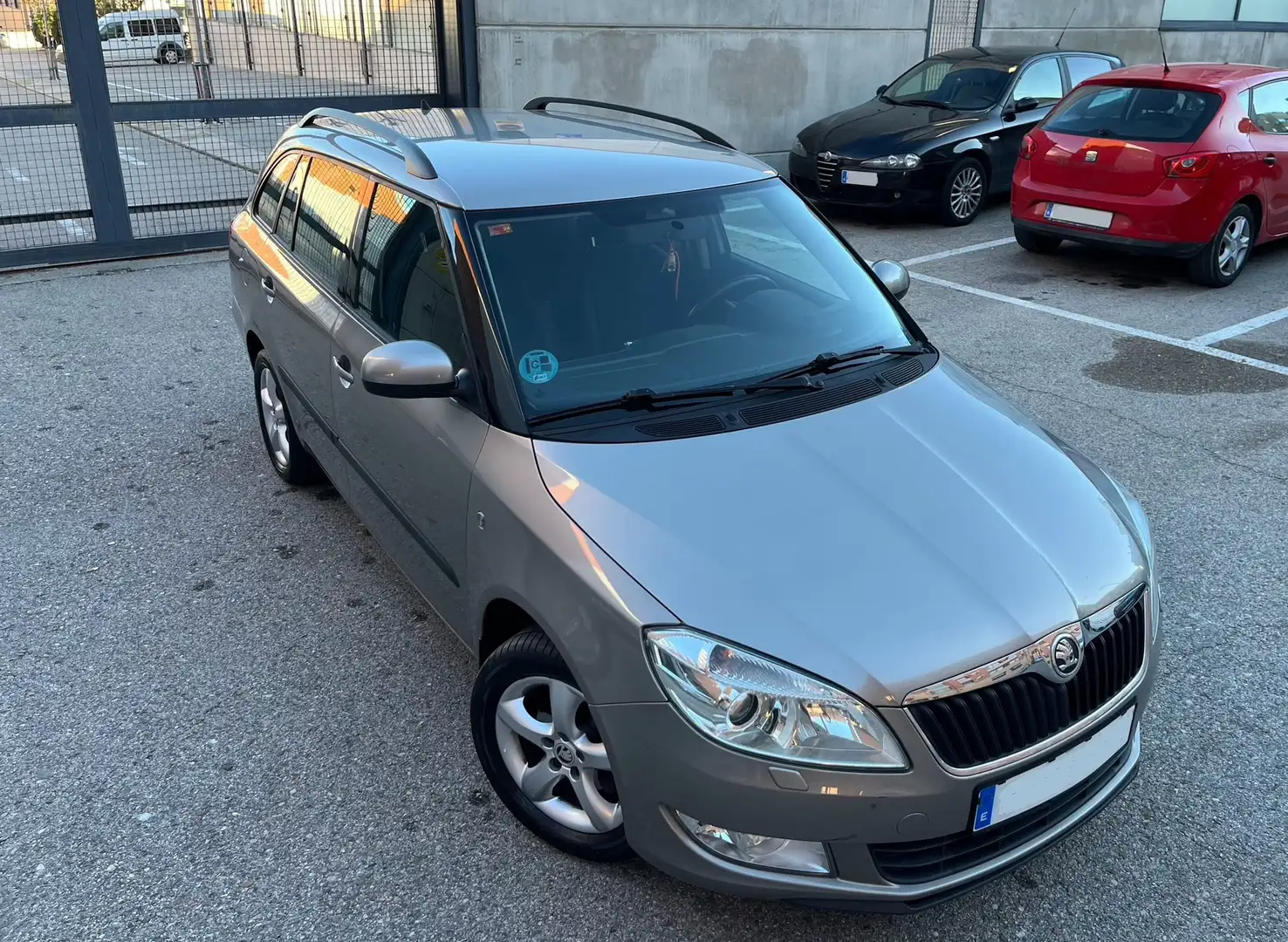 Skoda Fabia Fabia Combi 2.0 Elegance Elegance Bronce - 1