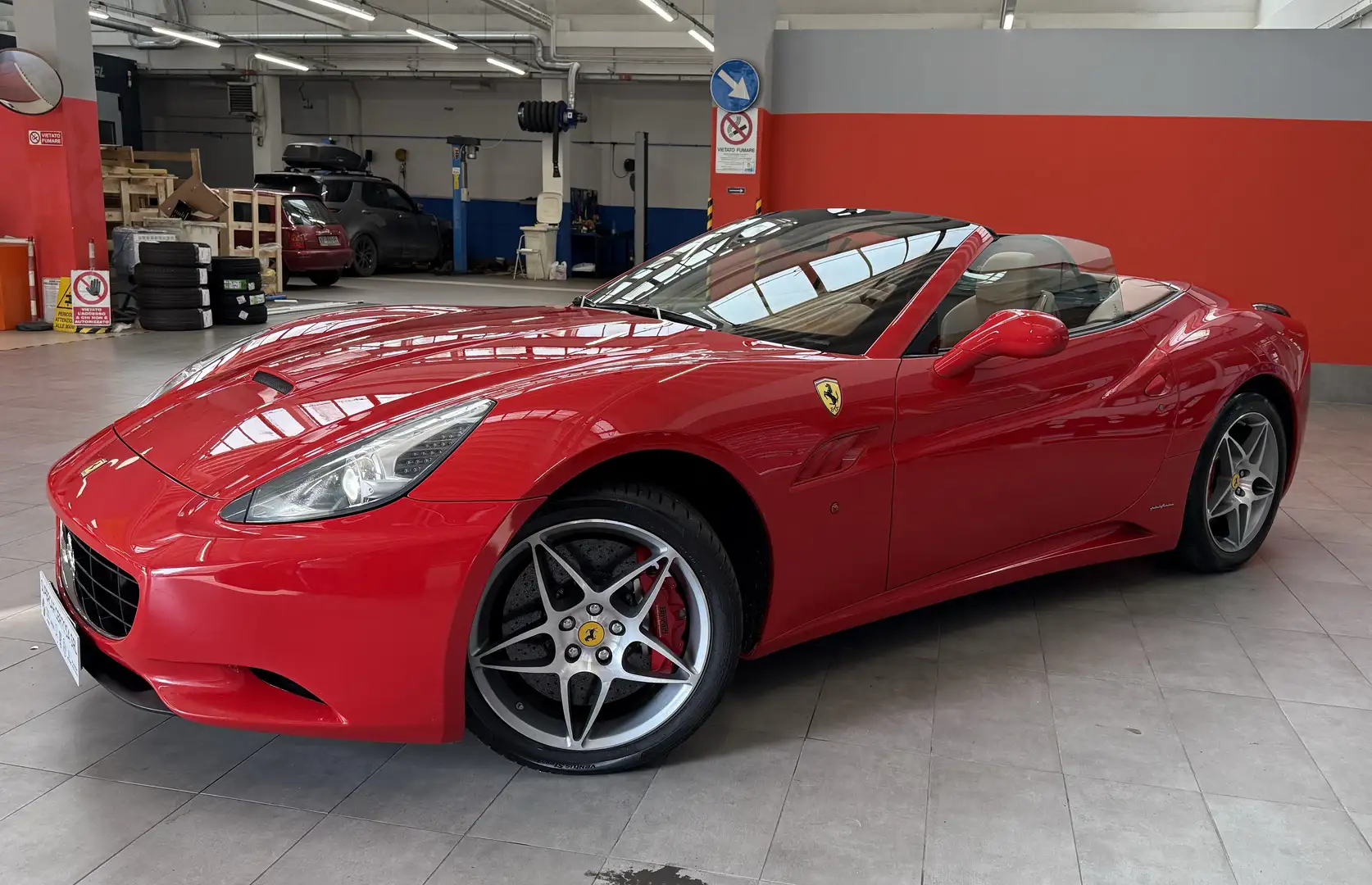 Ferrari California 4.3 dct ufficiale italiana GARANZIA Rood - 1