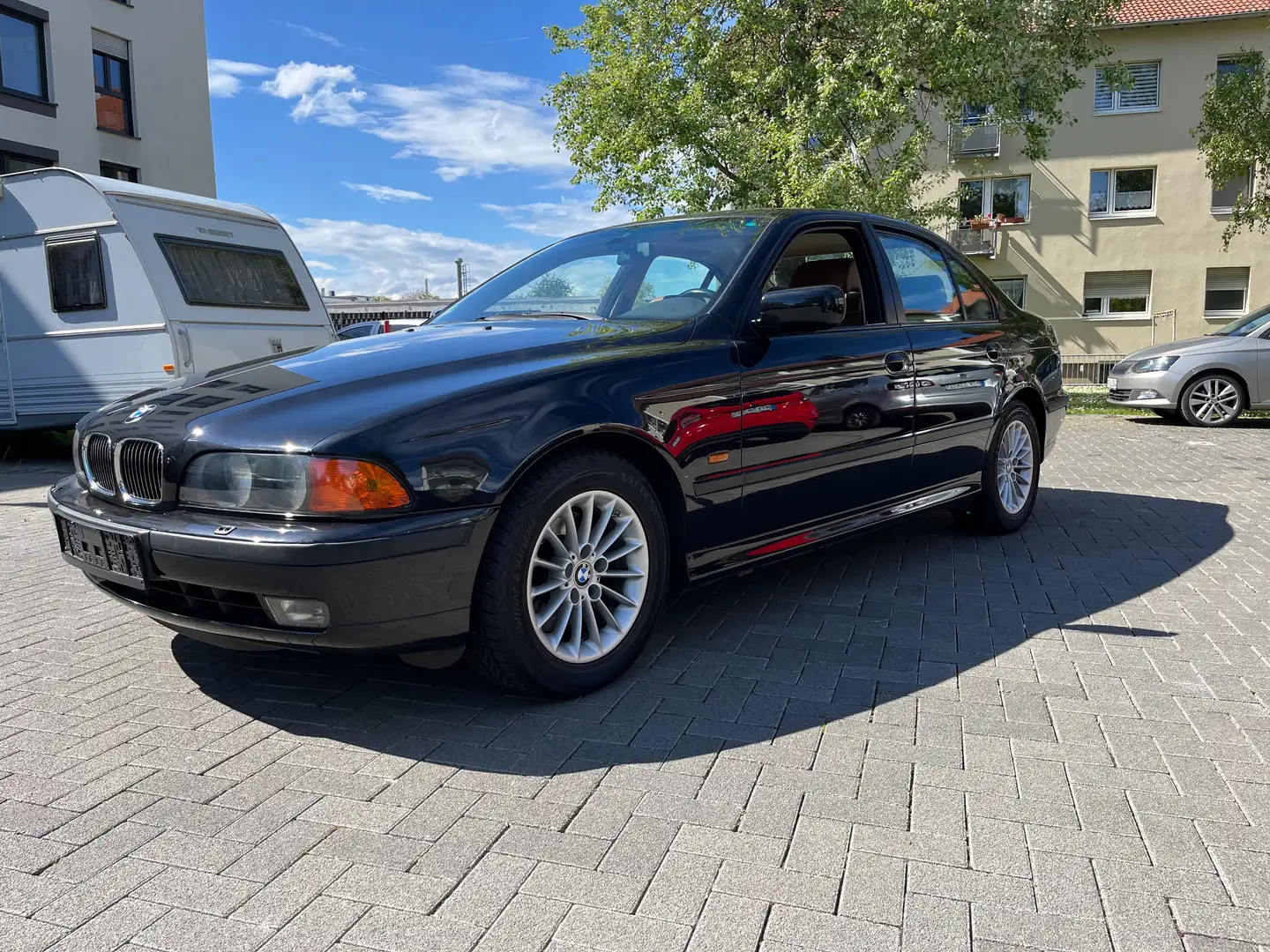 BMW 535 E39 535i V8 ORGINAL 123.000KM,2 HAND, Noir - 1