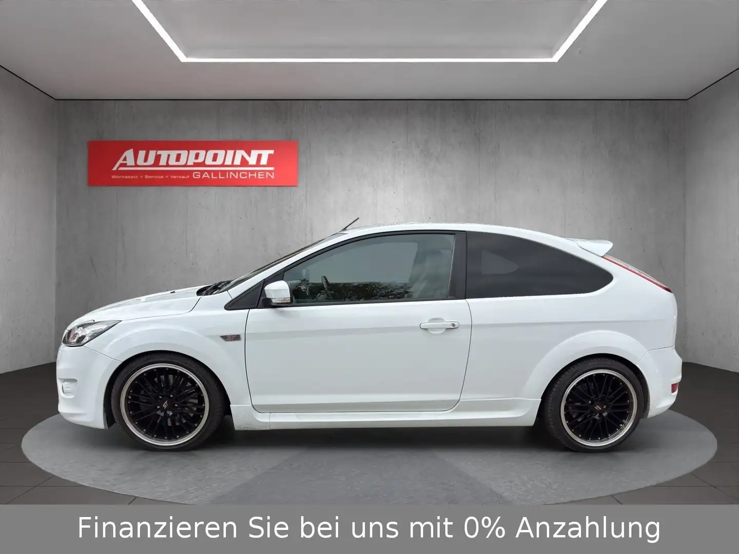 Ford Focus 2.5 Lim. ST aus 1.Hand Garagenwagen Weiß - 2