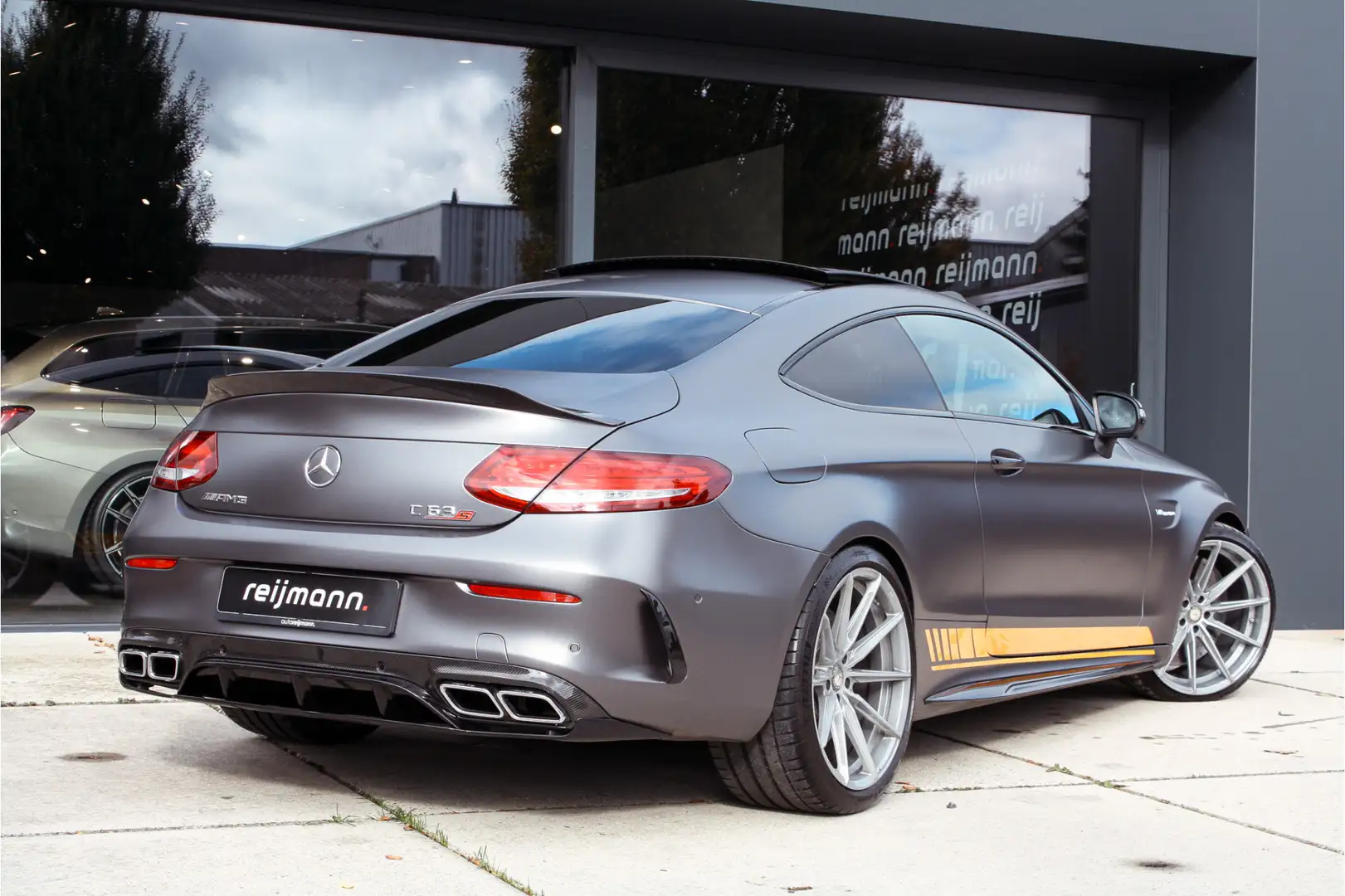 Mercedes-Benz C-klasse C63S AMG Coupe Edition1 | Keramisch | Sch Zwart - 2