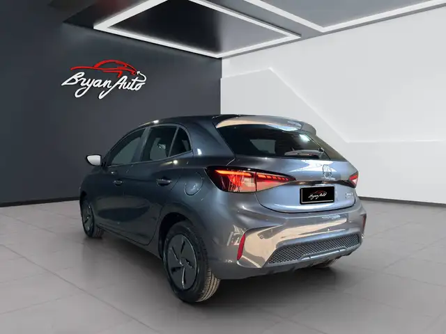 MG MG3 view 4