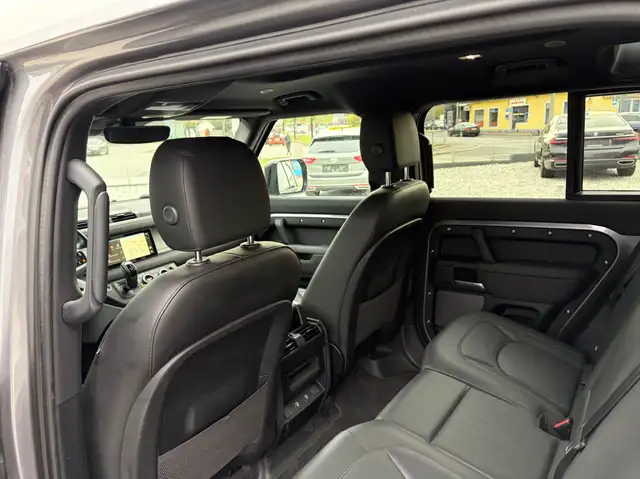Land Rover Defender 110 P400e Hybrid AWD Luftfederung ACC AHV Garantie Ansicht 7