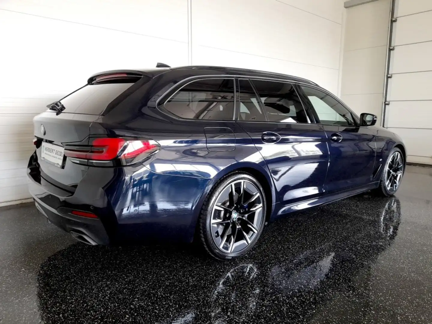 BMW 530 d Touring M-SPORT 4x4 Aut. *NP: 107.096€ -VOLLAUSSTATTUNG-* Schwarz - 2