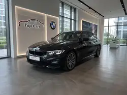 BMW Série 3 330i M-Sport AHK