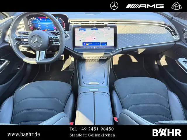 Mercedes-Benz E-Class view 4