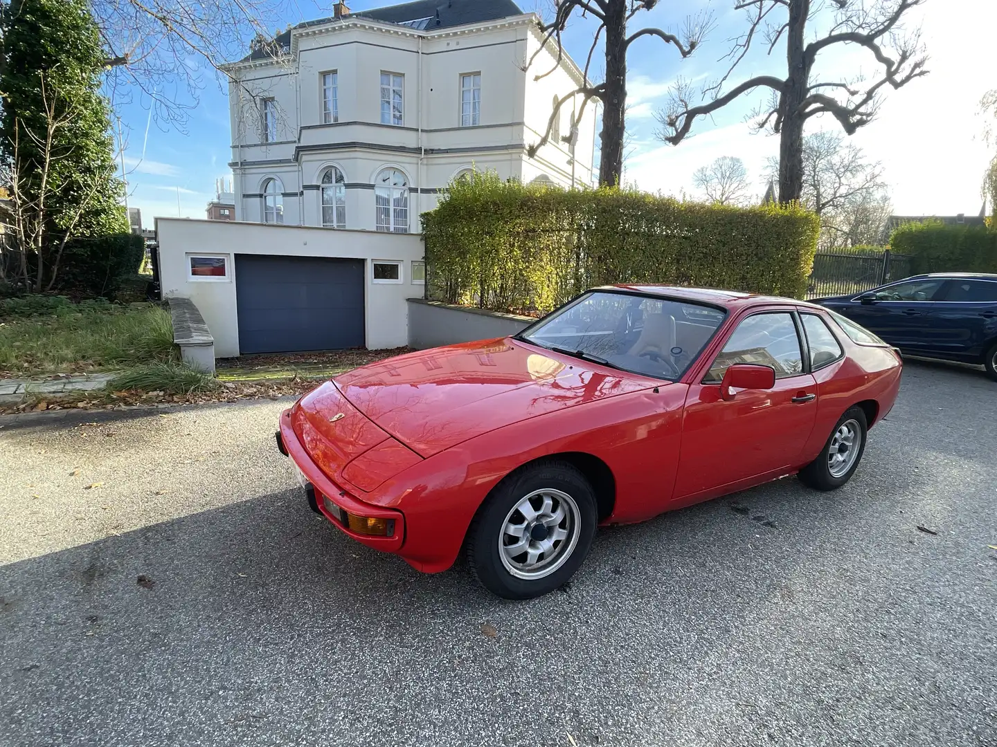 Porsche 924 Porsche 924 Targa Red - 2