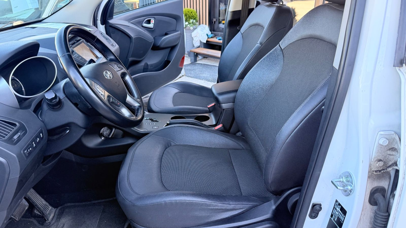 Hyundai iX35 Style AWD, 1 Hand,Navi,AHK. — photo 17