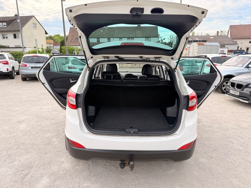 Hyundai iX35 Style AWD, 1 Hand,Navi,AHK. — photo 32