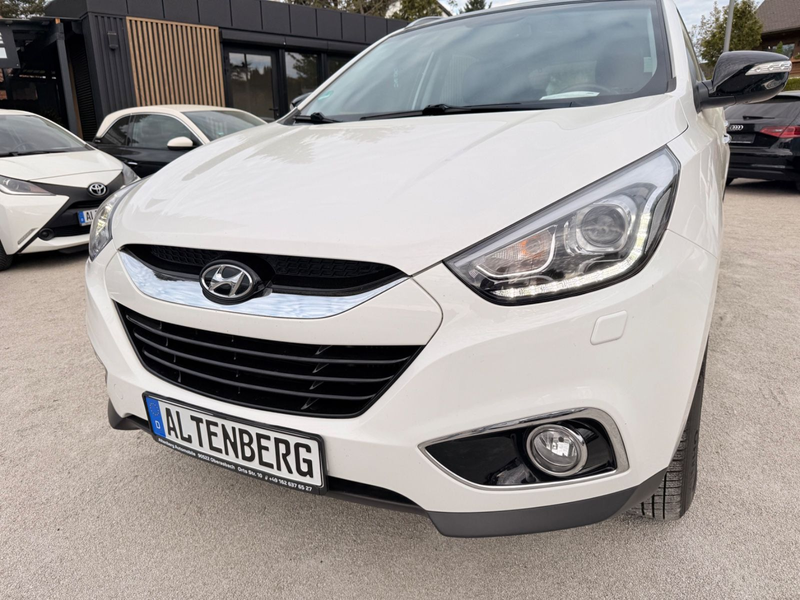 Hyundai iX35 Style AWD, 1 Hand,Navi,AHK. — photo 4