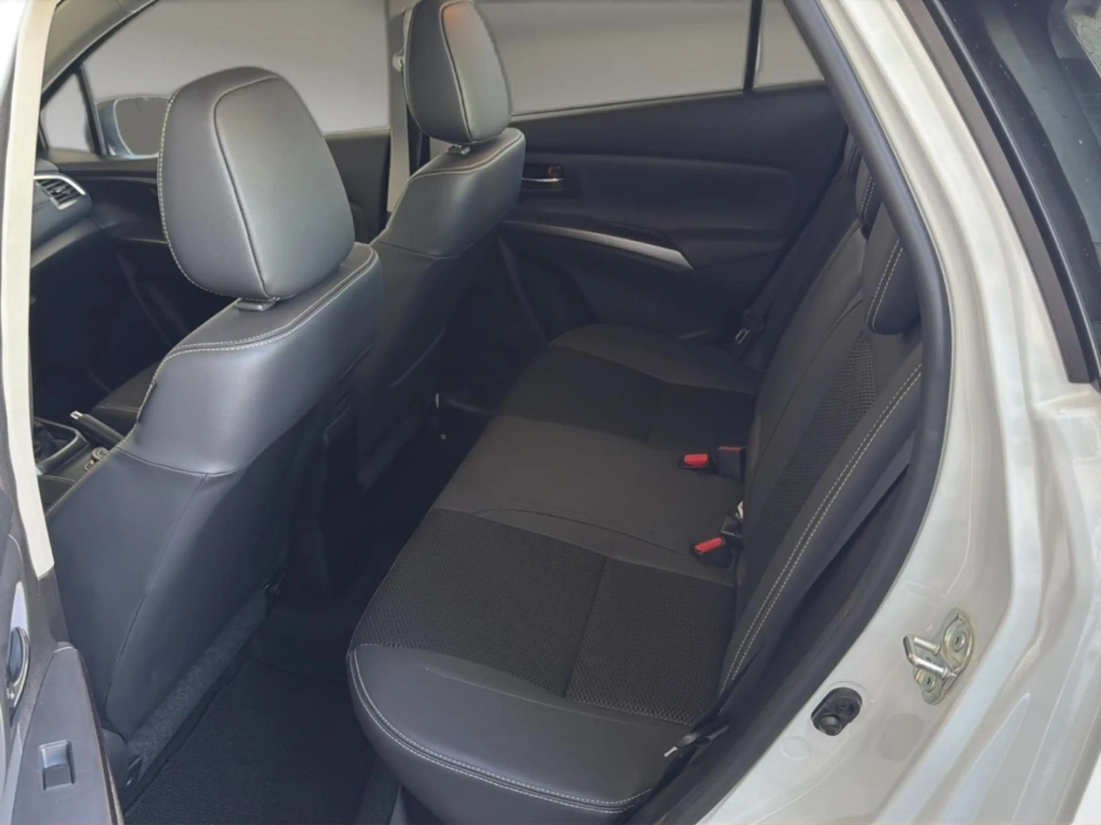 Suzuki SX4 S-Cross 1.4 Hybrid Comfort+ ALLGRIP ***VOLLAU.*** — photo 13