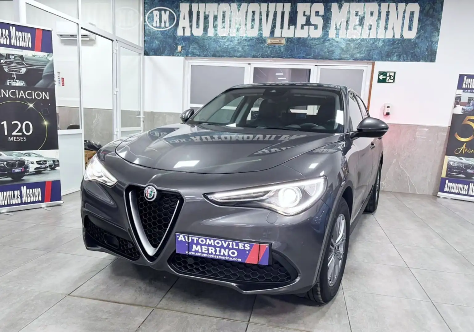 Alfa Romeo Stelvio 2.2 Super RWD Aut. 160 Gris - 1