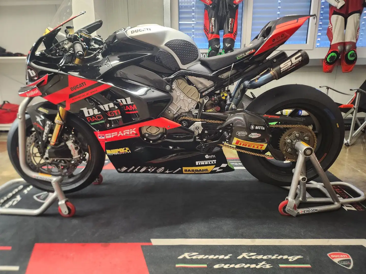 Ducati Panigale V4 R Barni - 1
