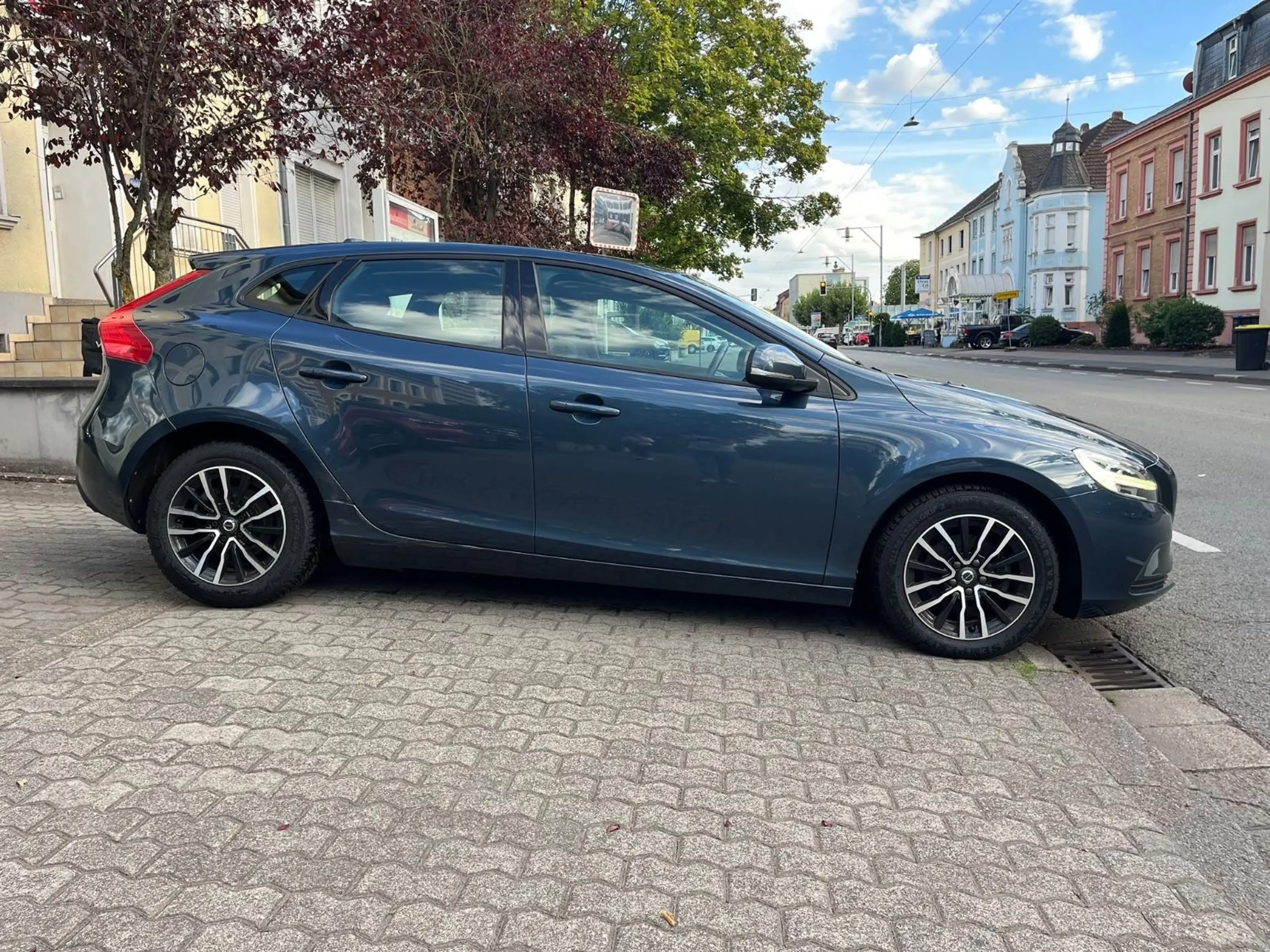 Volvo V40 D2 NAVI, LED, FACELIFT — photo 4