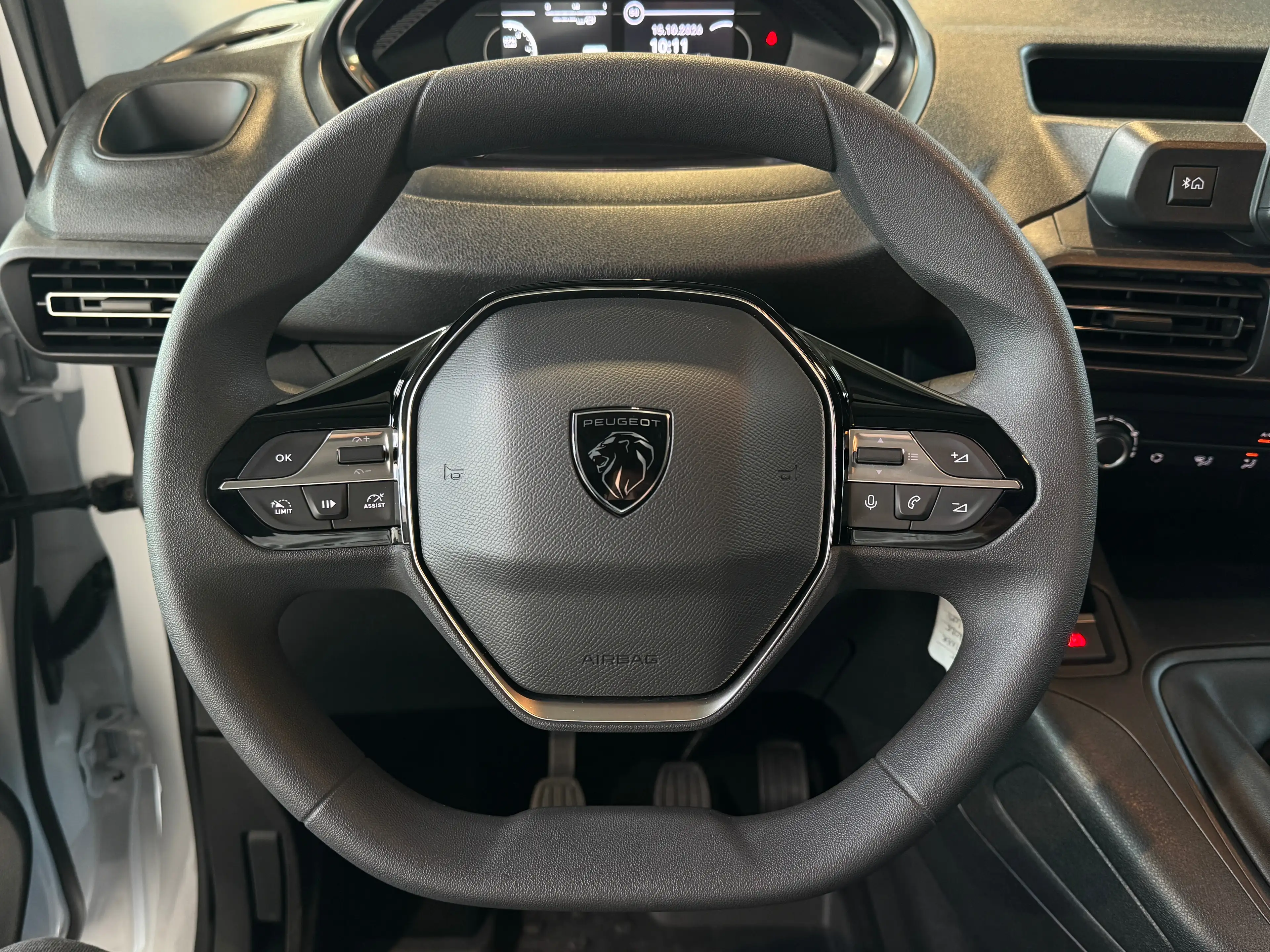 Peugeot Partner 1.2 PureTech L1 Light — photo 11
