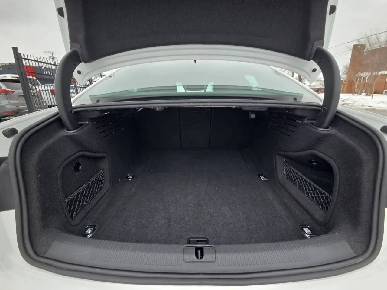 Audi A4 снимка Audi A4
