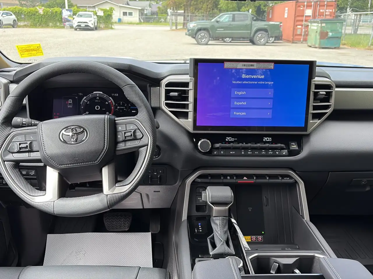 Toyota Tundra снимка Toyota Tundra