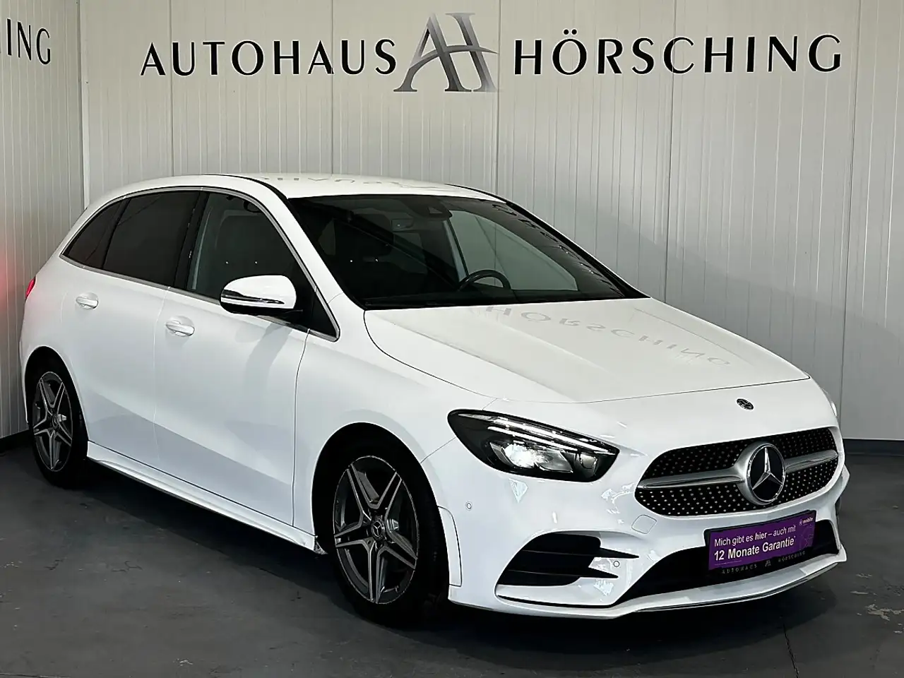 Mercedes-Benz B 180