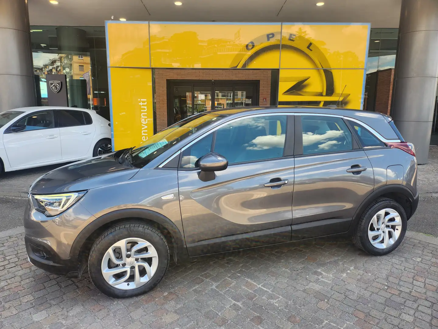 Opel Crossland X Crossland X 1.5 D  Innovation 120CV  AUTOM Grau - 2