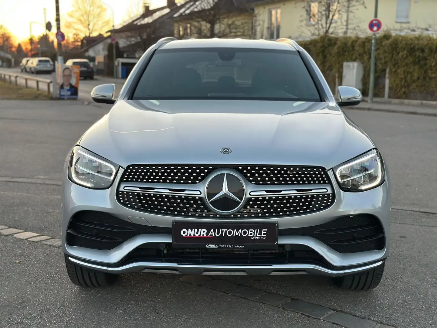 Mercedes-Benz GLC 300 4Matic AMG 9G Navi Burmester MBux 19" Argento - 2