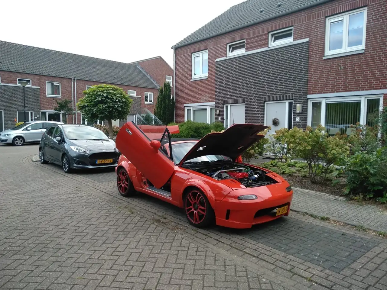 Mazda MX-5 1.6i-16V, foto 2