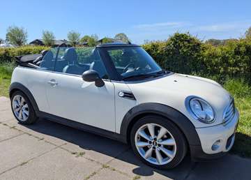 Mini One 1.6 Cabriolet Pepper white