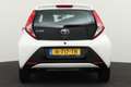 Toyota Aygo 1.0 VVT-i X-play Camera Carplay LED Wit - thumbnail 4