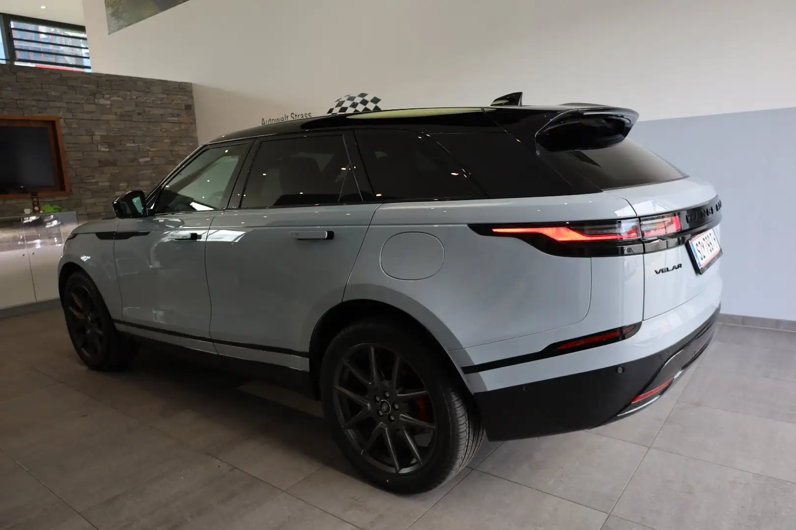 Land Rover Range Rover Velar Dynamic HSE P400e PHEV Grau - 2