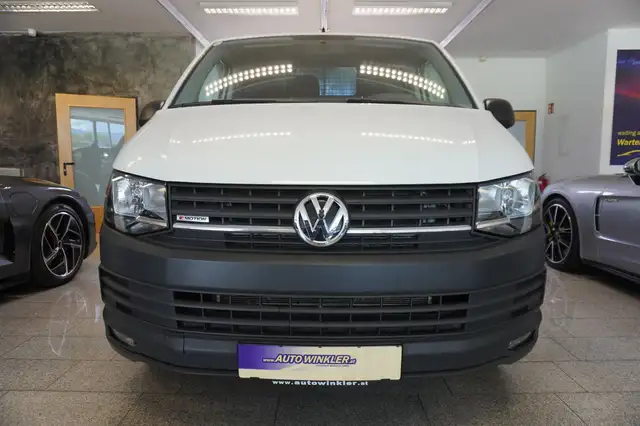 Volkswagen Transporter view 2