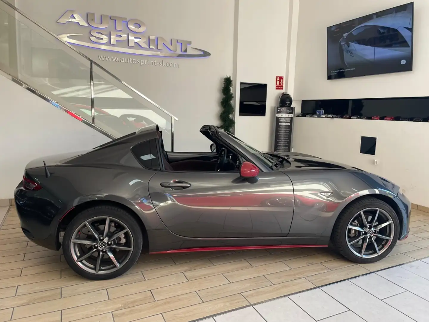Mazda MX-5 RF 2.0 Nappa Edition Gris - 2