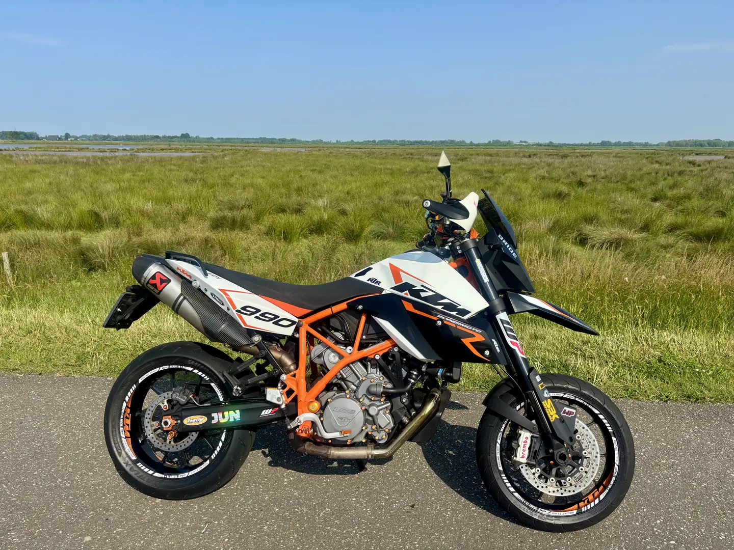 KTM 990 Supermoto SMR TECH/COSMETISCH GOEDE STAAT GECHIPT LAAG KM !! Wit - 2