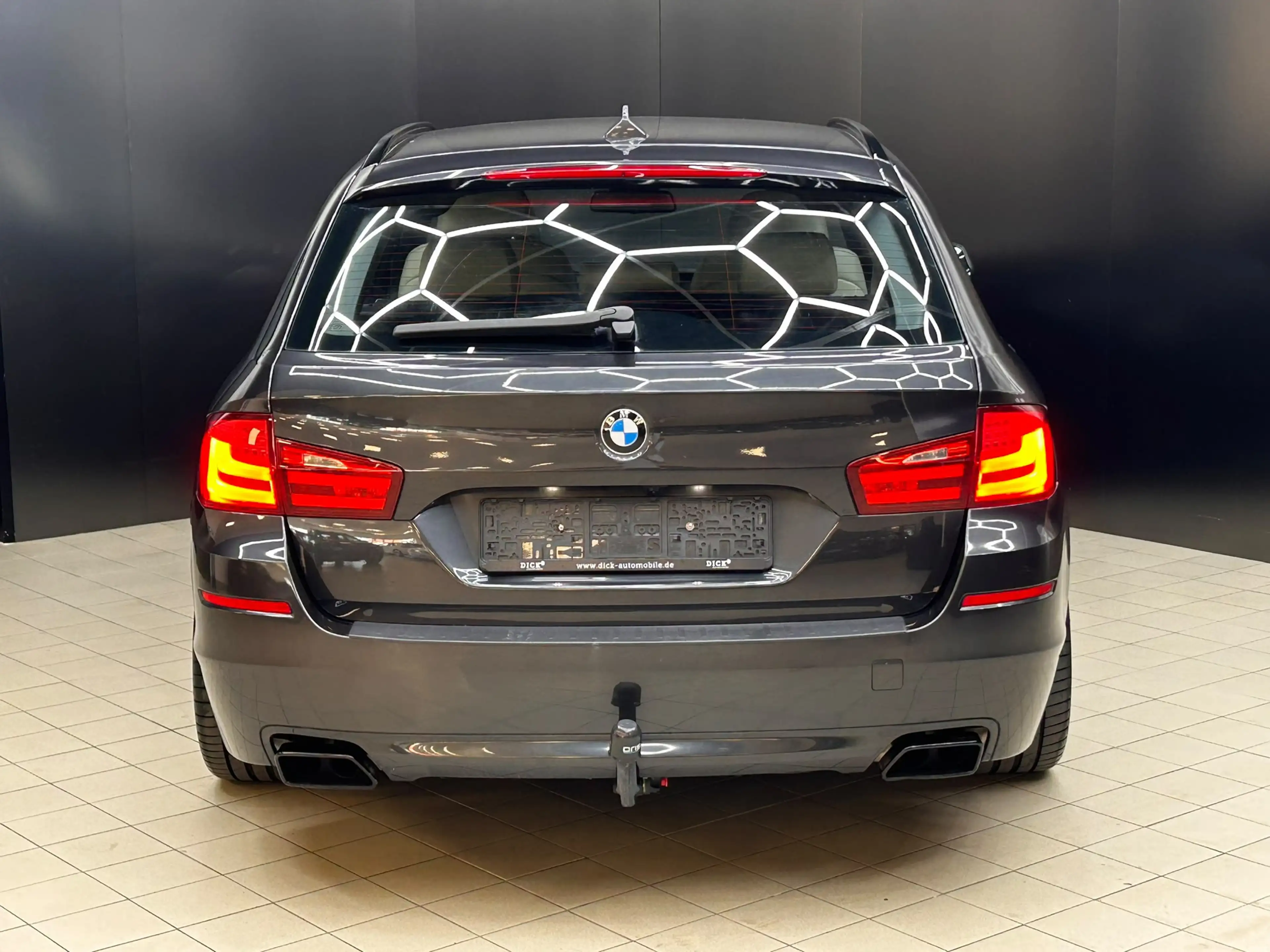 BMW 550 i M Sport SOFT+MEMO+HEAD+SHZ+NAV+KAMER+AHK+ — photo 7