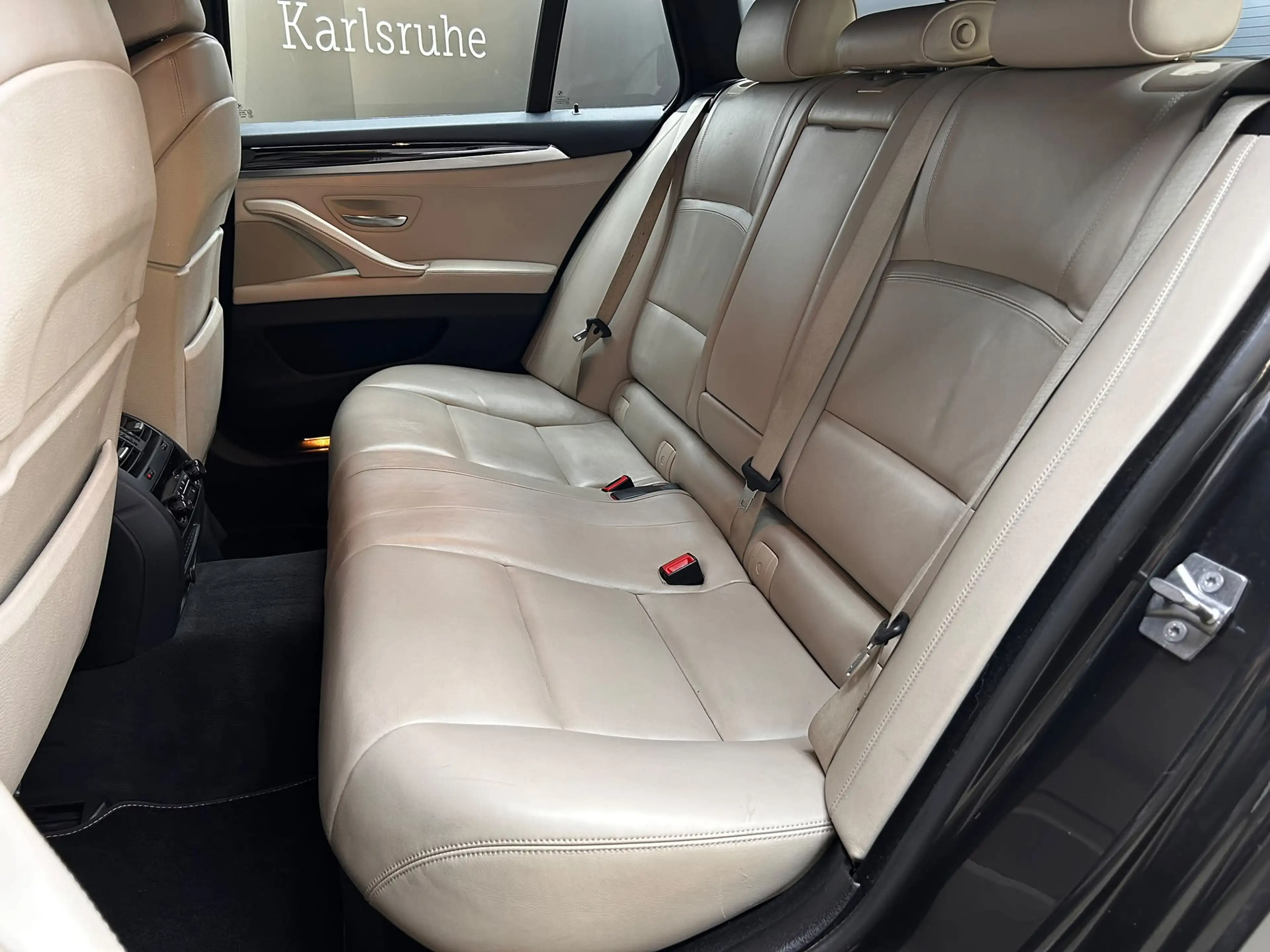 BMW 550 i M Sport SOFT+MEMO+HEAD+SHZ+NAV+KAMER+AHK+ — photo 11