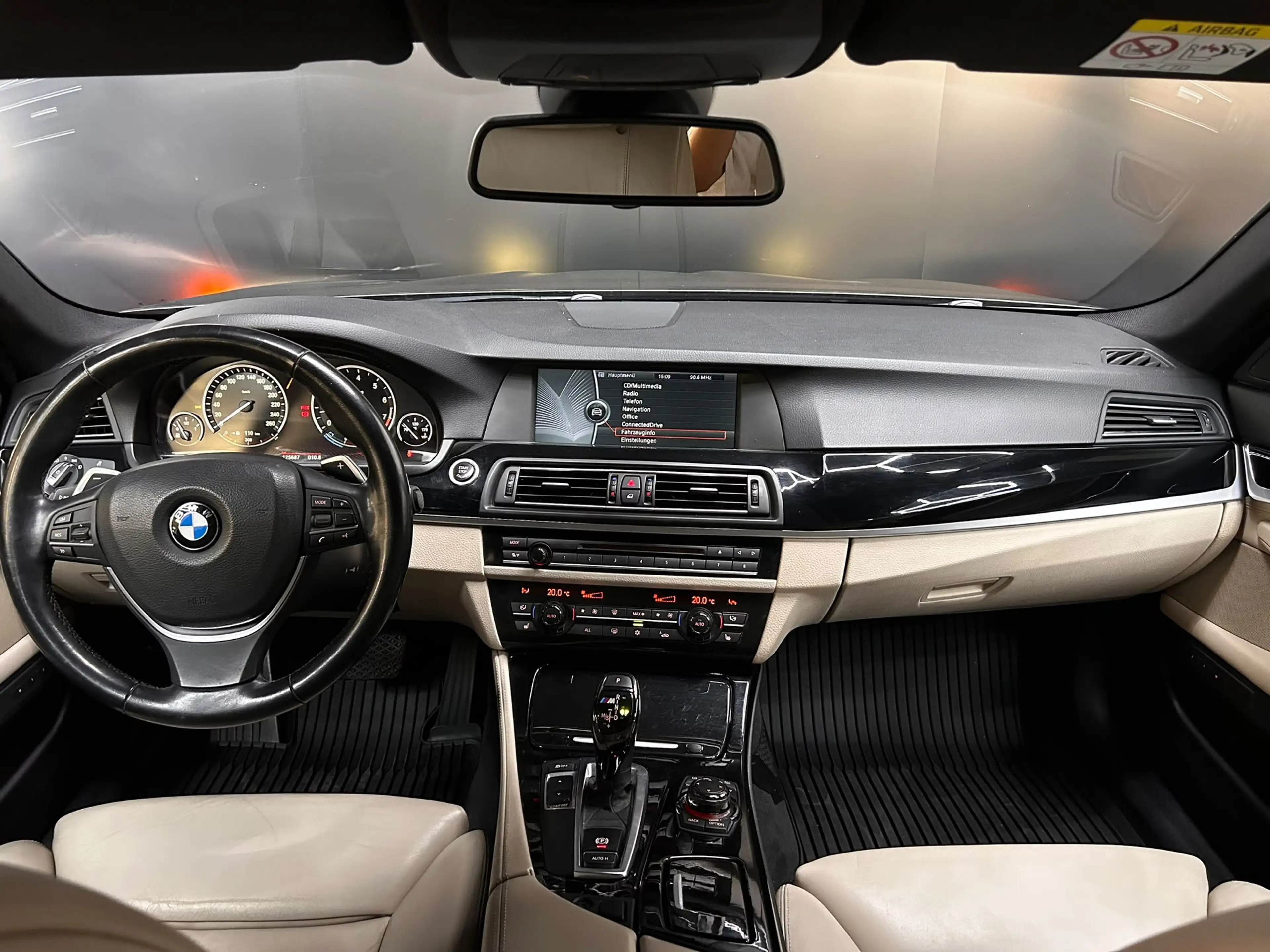 BMW 550 i M Sport SOFT+MEMO+HEAD+SHZ+NAV+KAMER+AHK+ — photo 14