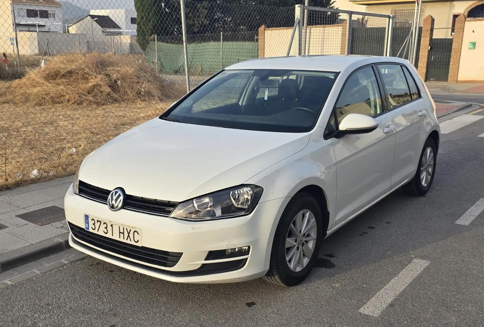 Volkswagen Golf 1.6TDI CR BMT Edition 105 Blanco - 1