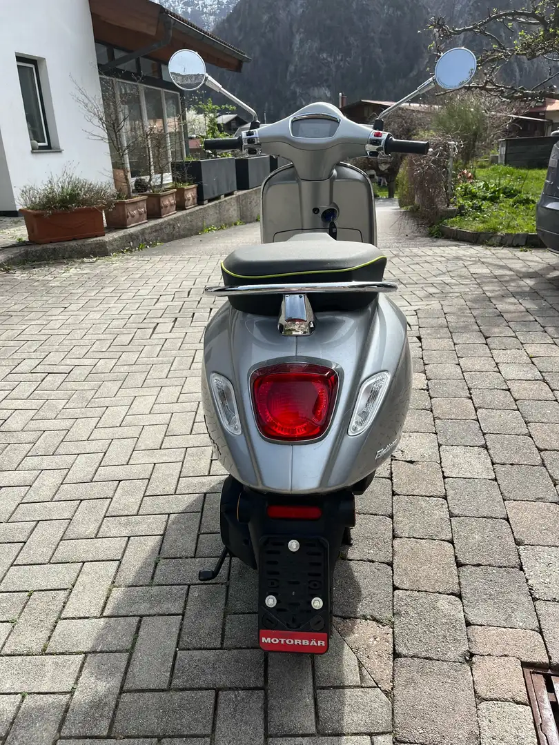 Vespa Elettrica 45 km/h Silber - 2