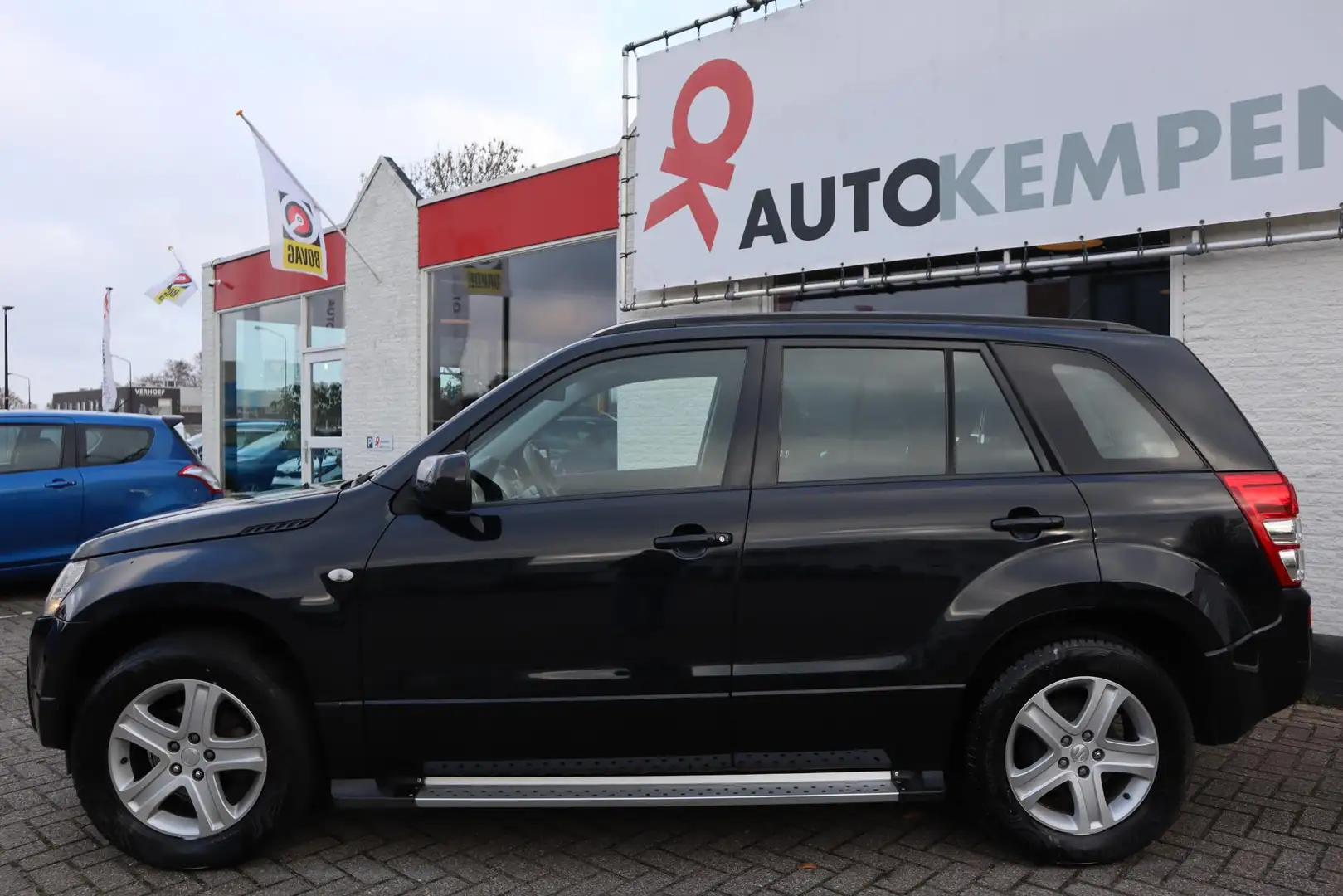 Suzuki Grand Vitara 2.0-16V EXCLUSIVE AIRCO|CRUISE|TREKHAAK Zwart - 2