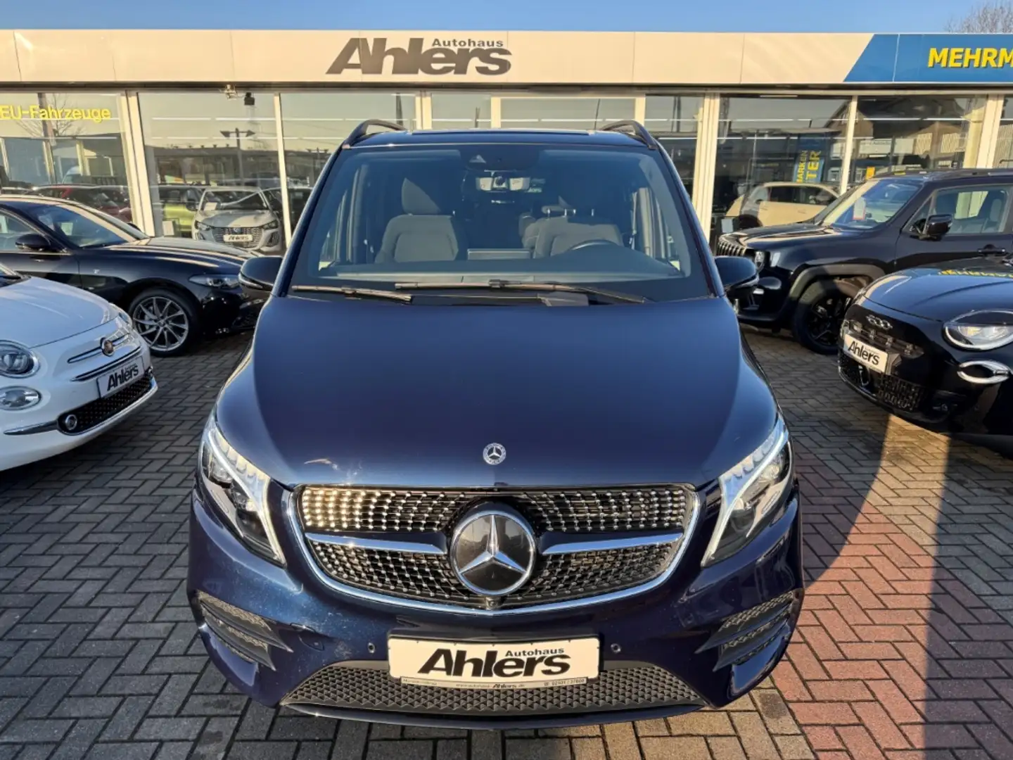Mercedes-Benz V 250 d AMG+AHK+8FACH+NAVI+ACC+ELHECK+KAMERA+ Blau - 2