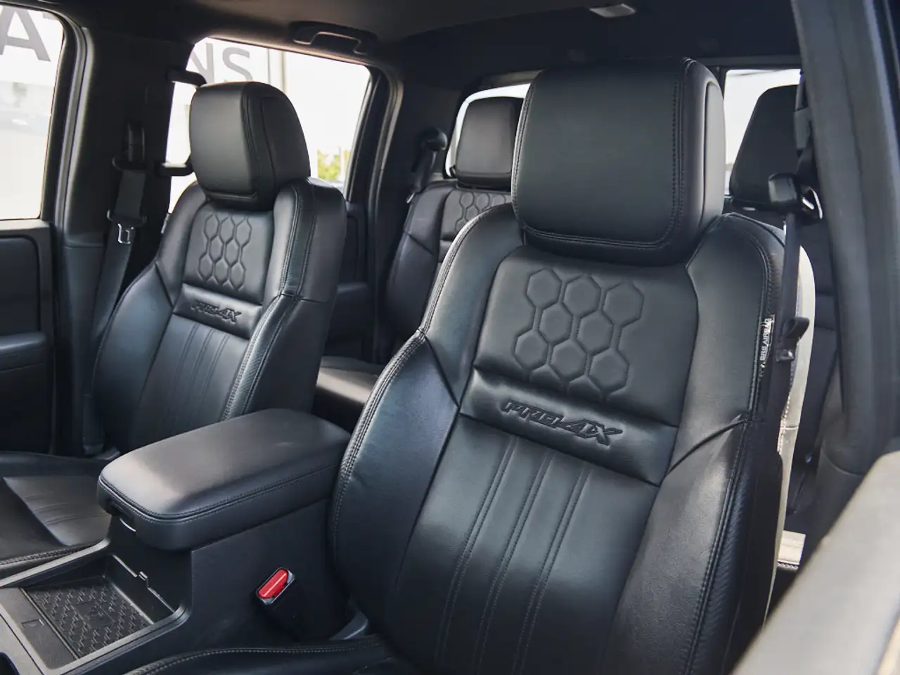 Nissan Frontier photo Nissan Frontier