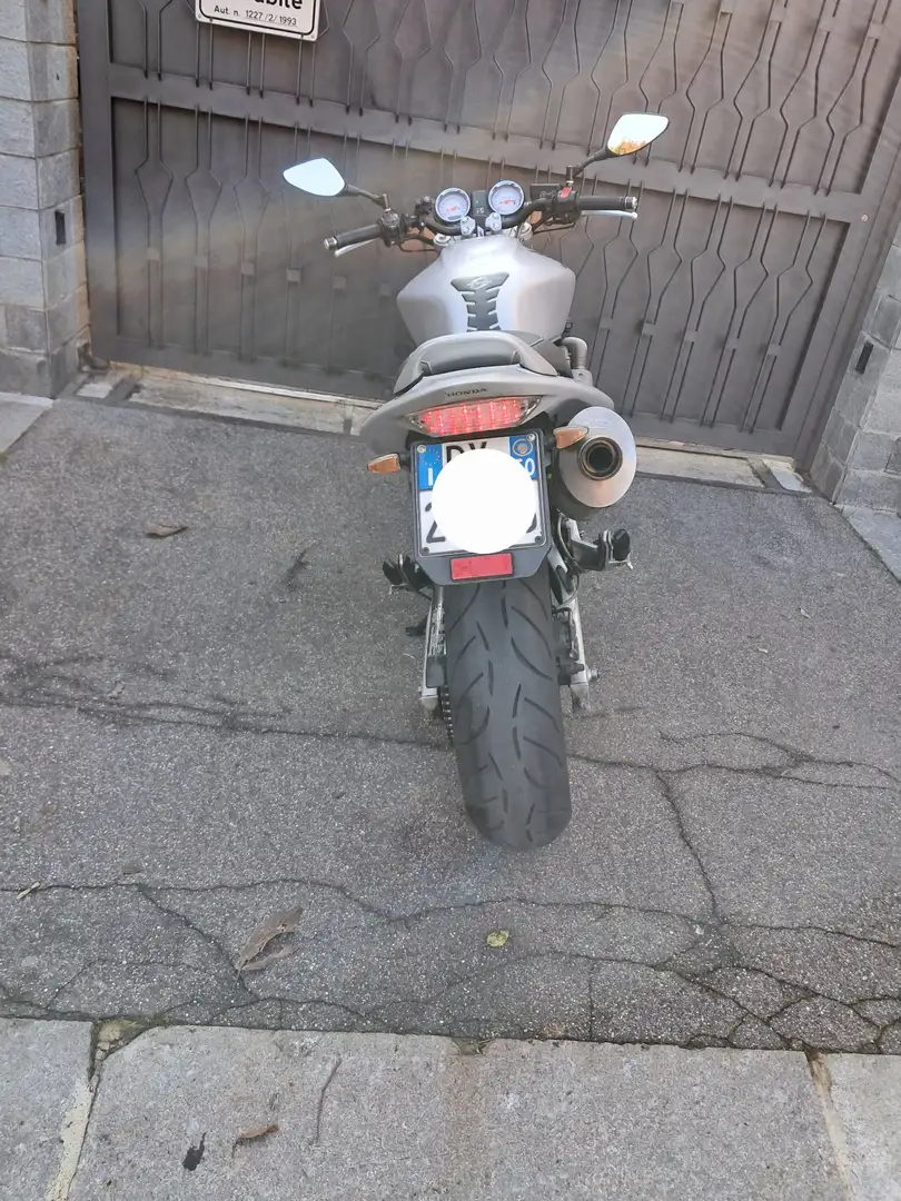 Honda Hornet Gris - 2