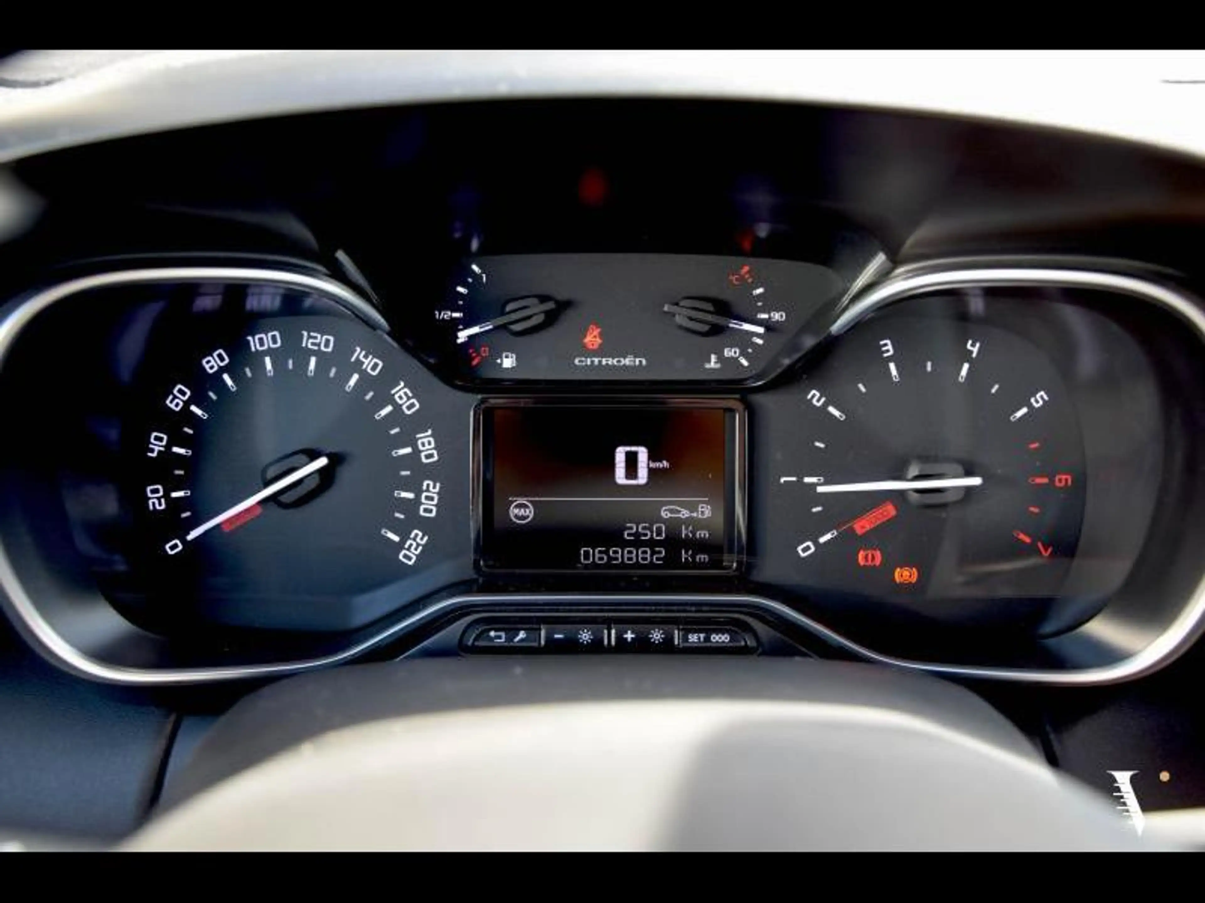 Citroen C3 Aircross NAVI | CARPLAY | CAMERA — photo 9