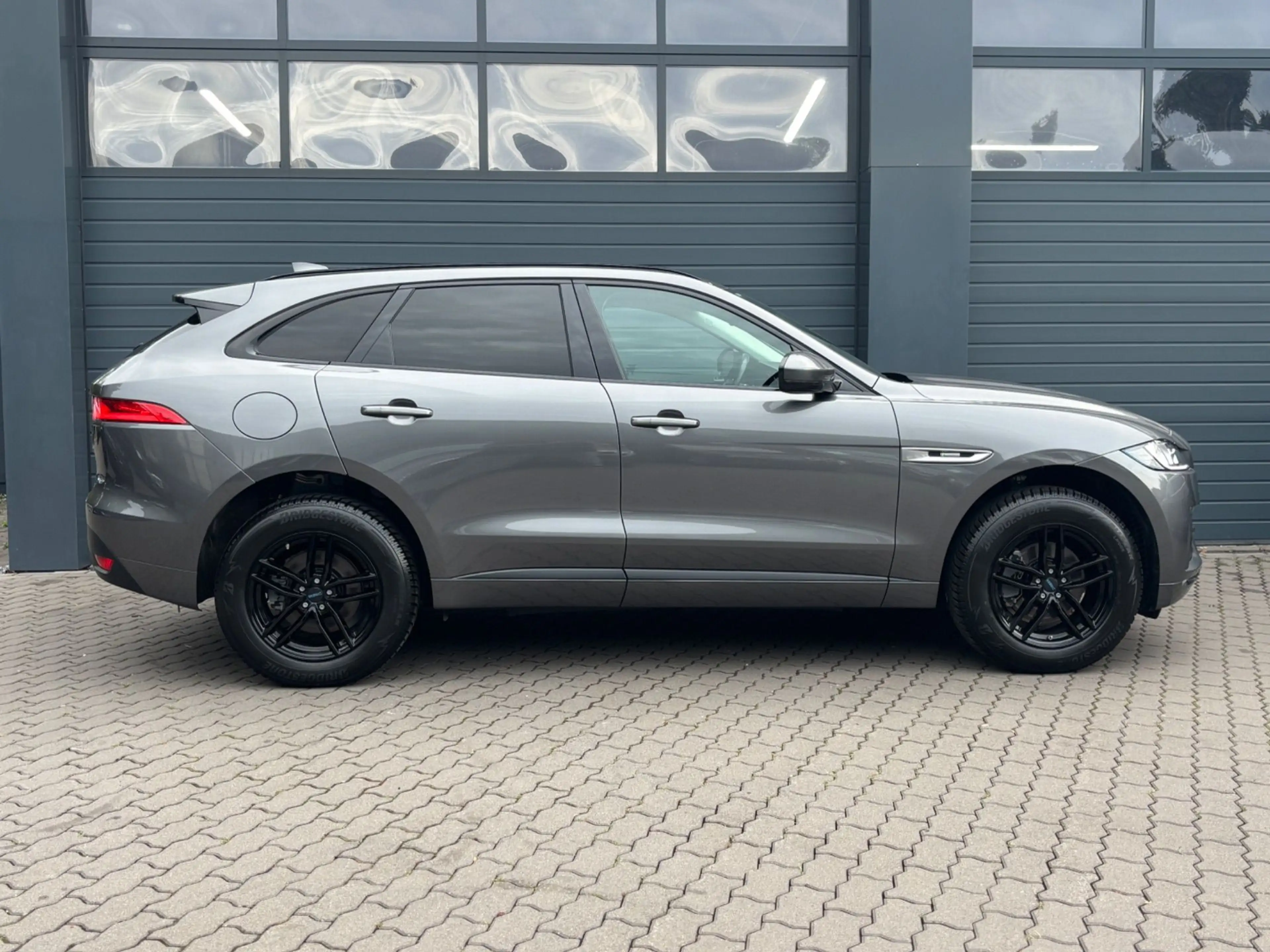 Jaguar F-Pace F-PACE*25t*R-Sport*AWD*LED*Navi*ACC* — photo 5