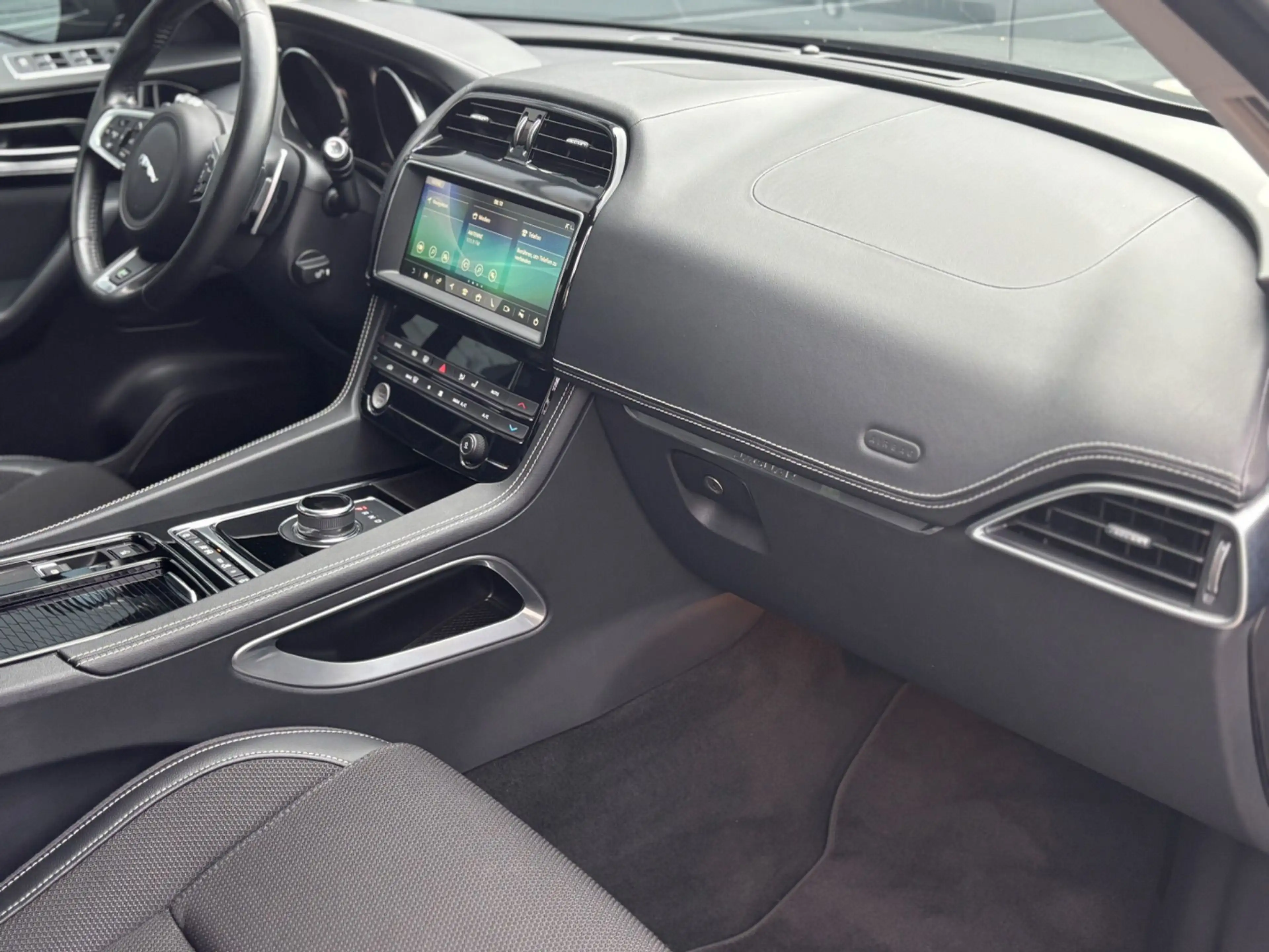 Jaguar F-Pace F-PACE*25t*R-Sport*AWD*LED*Navi*ACC* — photo 15