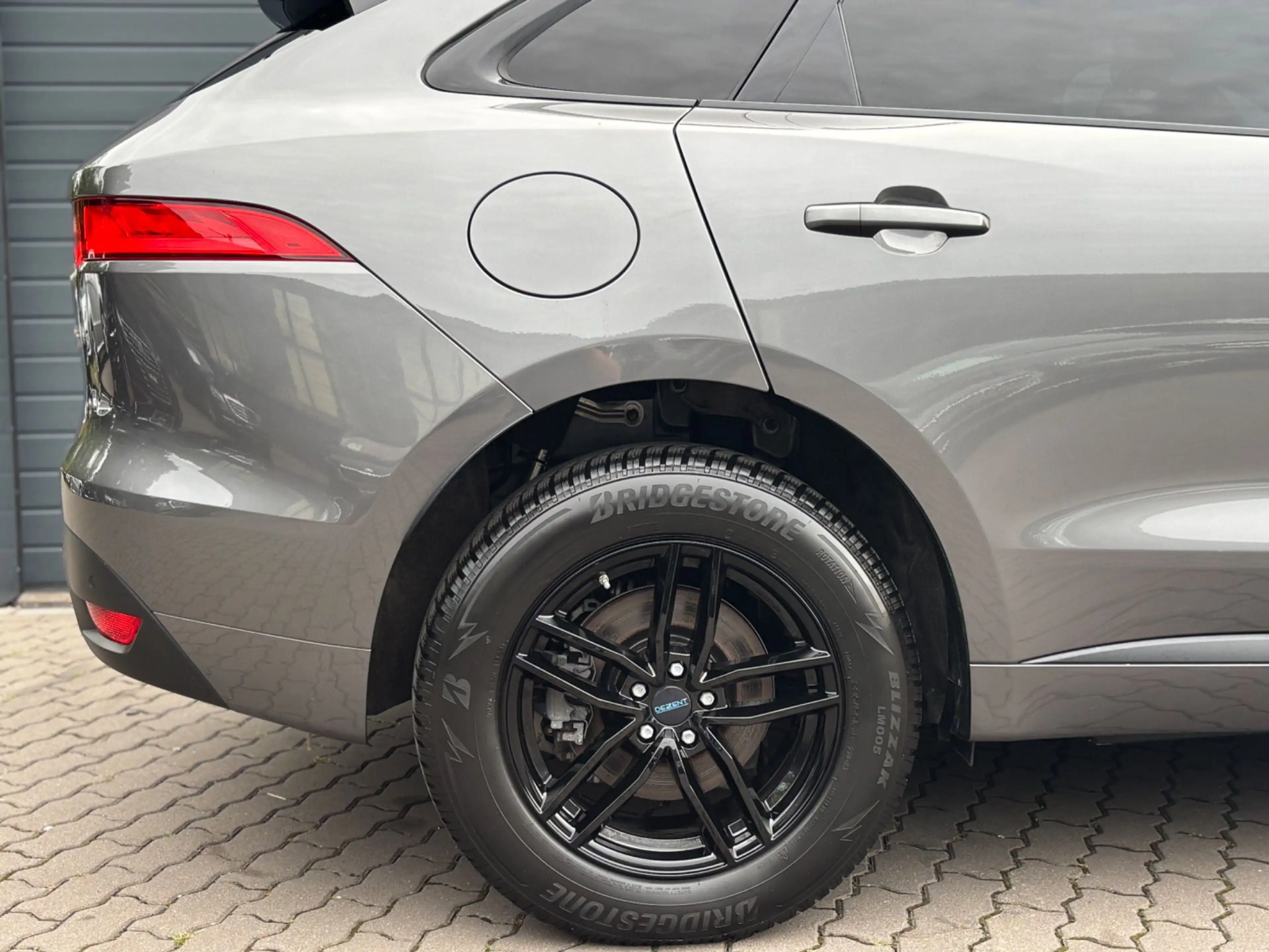 Jaguar F-Pace F-PACE*25t*R-Sport*AWD*LED*Navi*ACC* — photo 4